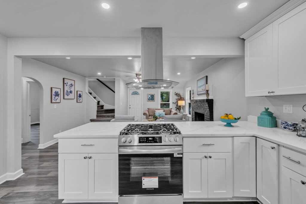 16 web or mls dsc 2386