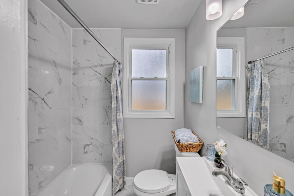 19 web or mls dsc 2395